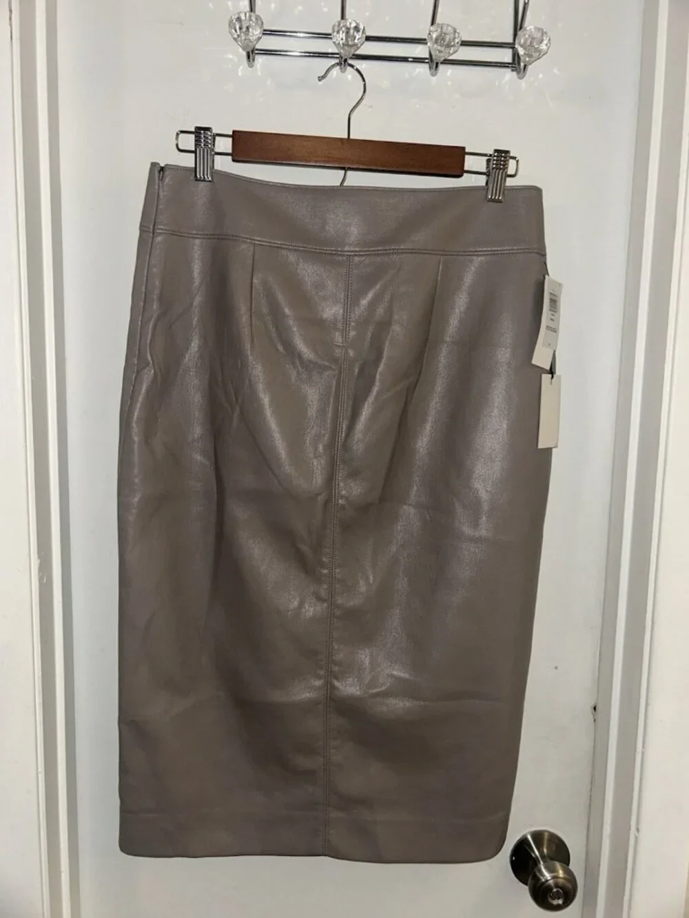 Aritzia Babaton PEGU Taupe Faux Leather Business Career Knee Length Skirt 10